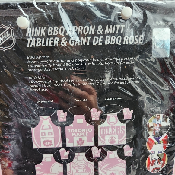 Oilers bbq apron and Mitt - Picture 2 of 2